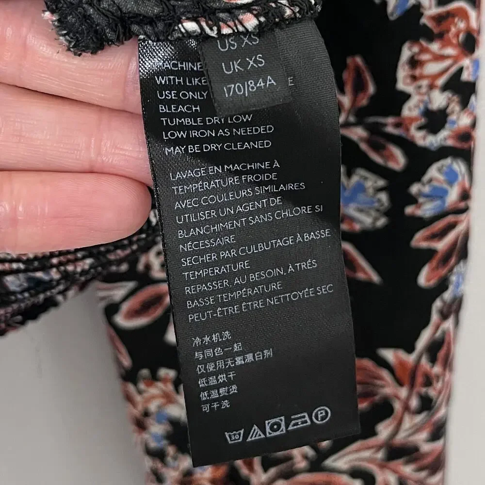 Free People Women's Santiago Top XS Black Floral Print Cropped Smocked OB1047028